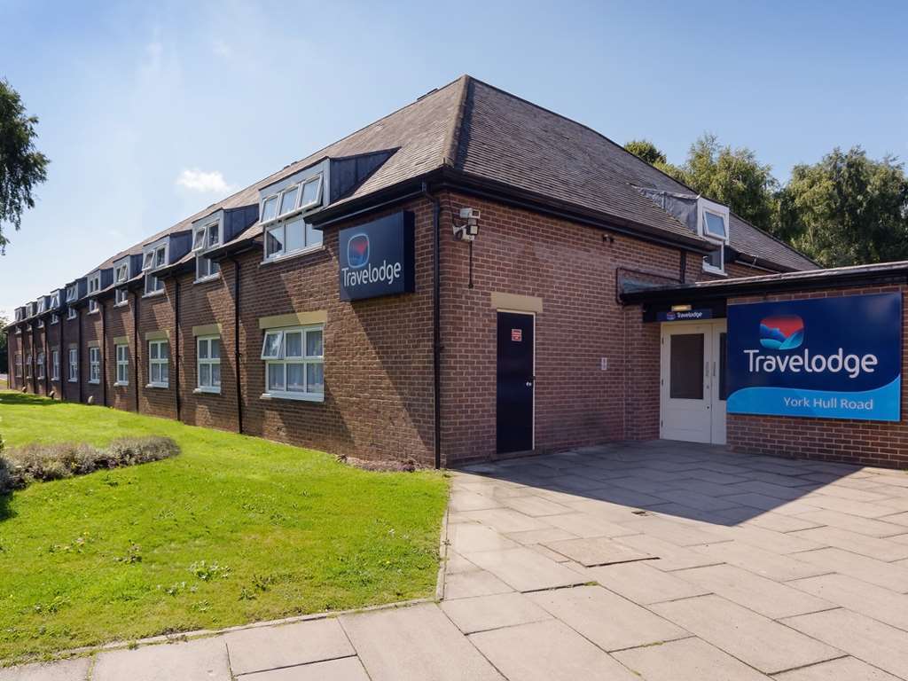 Travelodge York Hull Road Экстерьер фото